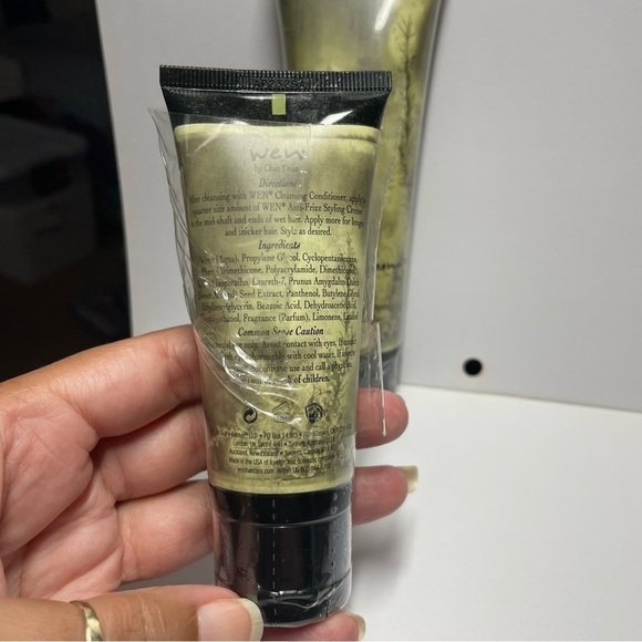Wen by Chaz Dean Anti Frizz Styling Crème Bundle 2oz and 4 oz W14 - Picture 3 of 5